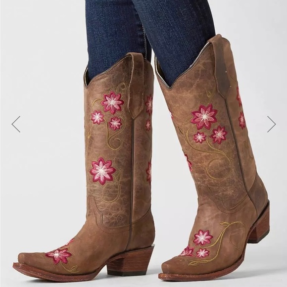 Western Boots - Picture 12 of 15